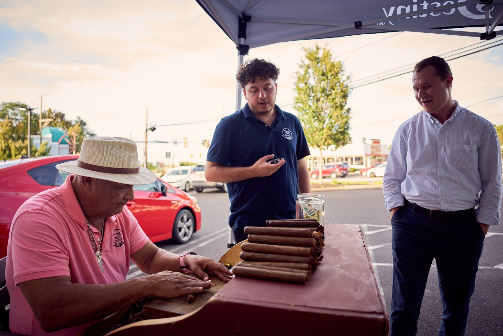 708 Cigar Rolling With Master Bomba at Willow Grove